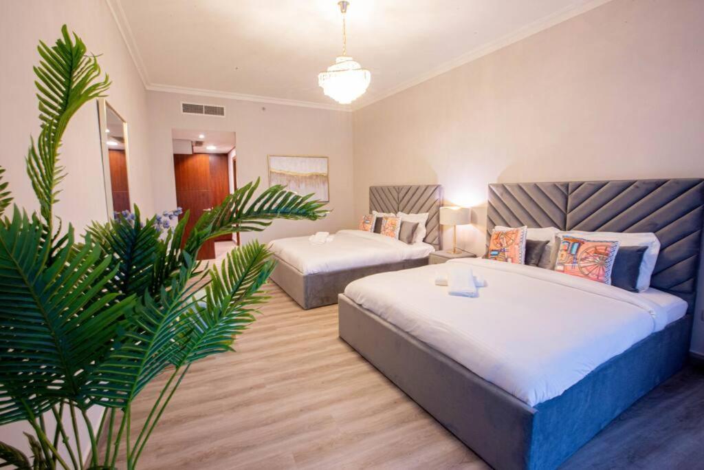 Magnificent 2 Bedroom With Stunning Burj Khalifa View Dubai Bagian luar foto